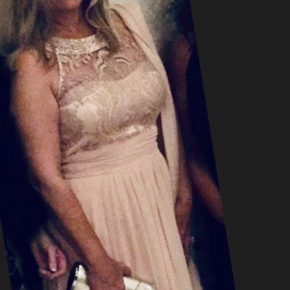 EMBELLISHED LACE AND CHIFFON EVENING GOWN - Picture 1 of 3